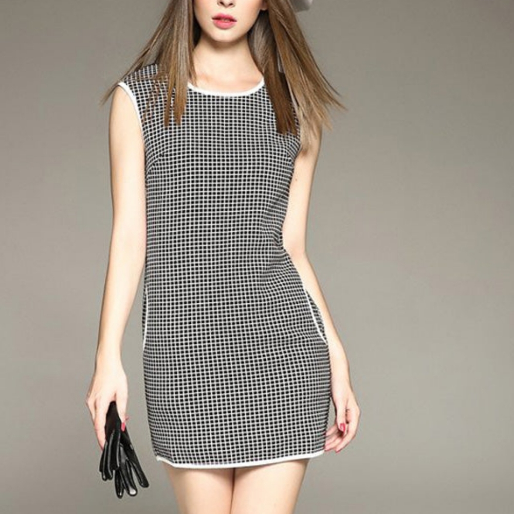 #VICKY AND LUCAS Sleeveless Black/White Grid Sheath Dress